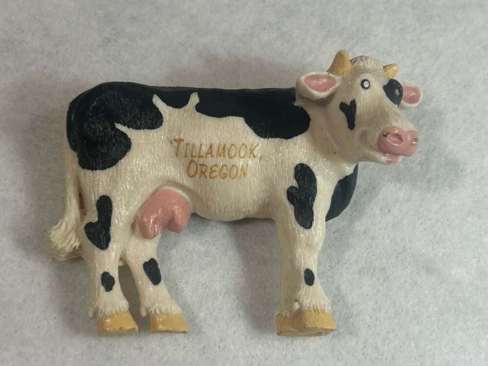 Tillamook Oregon Cow Refrigerator Magnet Clay Critters USA Farm Dairy Souvenir